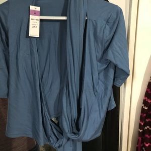 Agnes & Dora wrap top